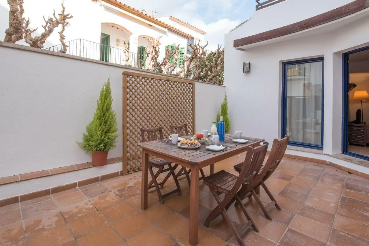Apartamentos Llafranc Mar 0*,
